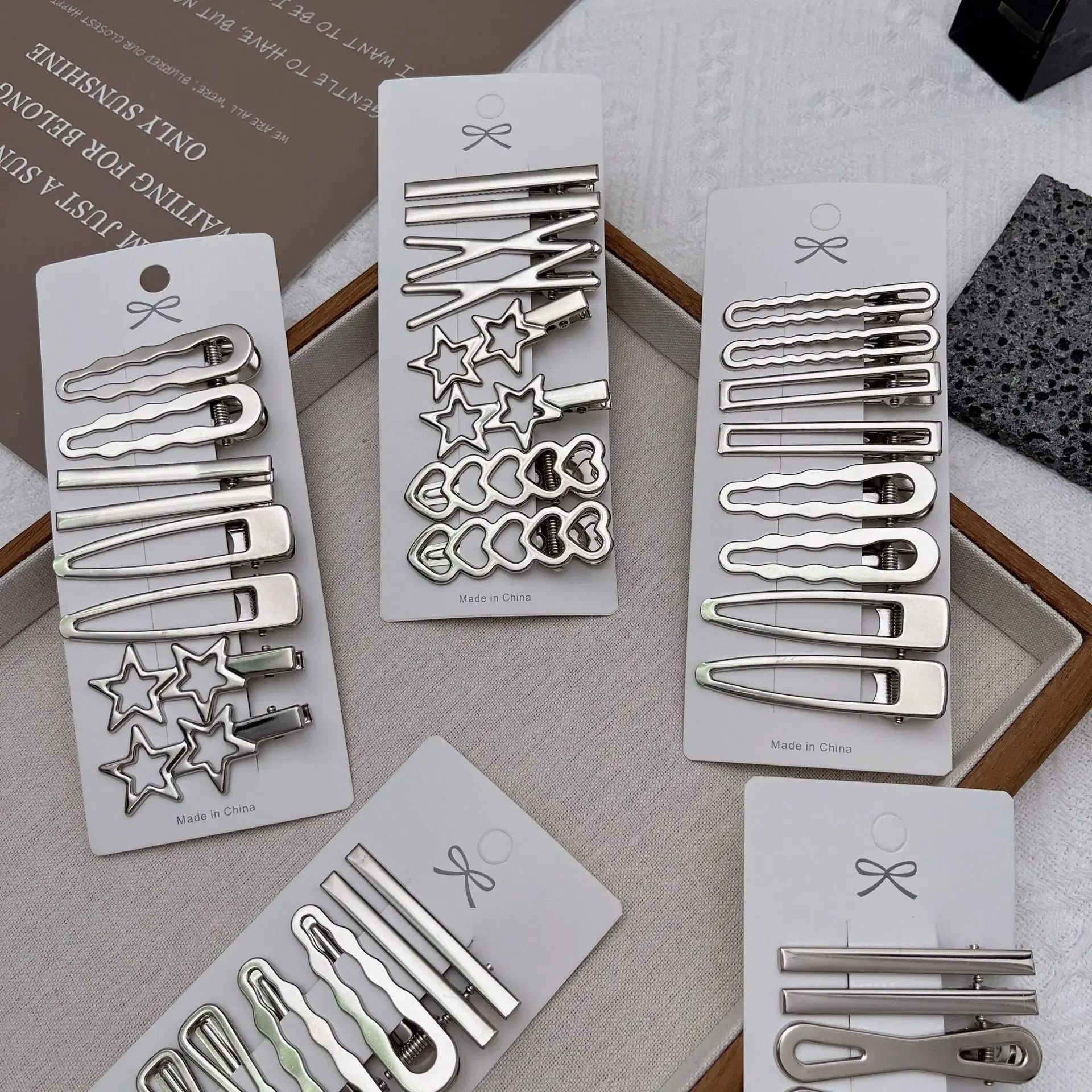 슬리버 메탈 헤어 클립 여자 여자 Y2K Duckbil - Women Accessories Combo 리뷰 및 가격