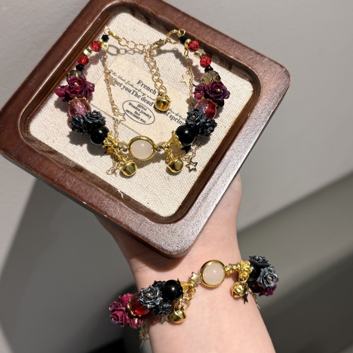 여성 비즈 팔찌 게임 애니메이션 프릭 서커스 피에로 할 - Women Accessories Bracelet 리뷰 및 가격