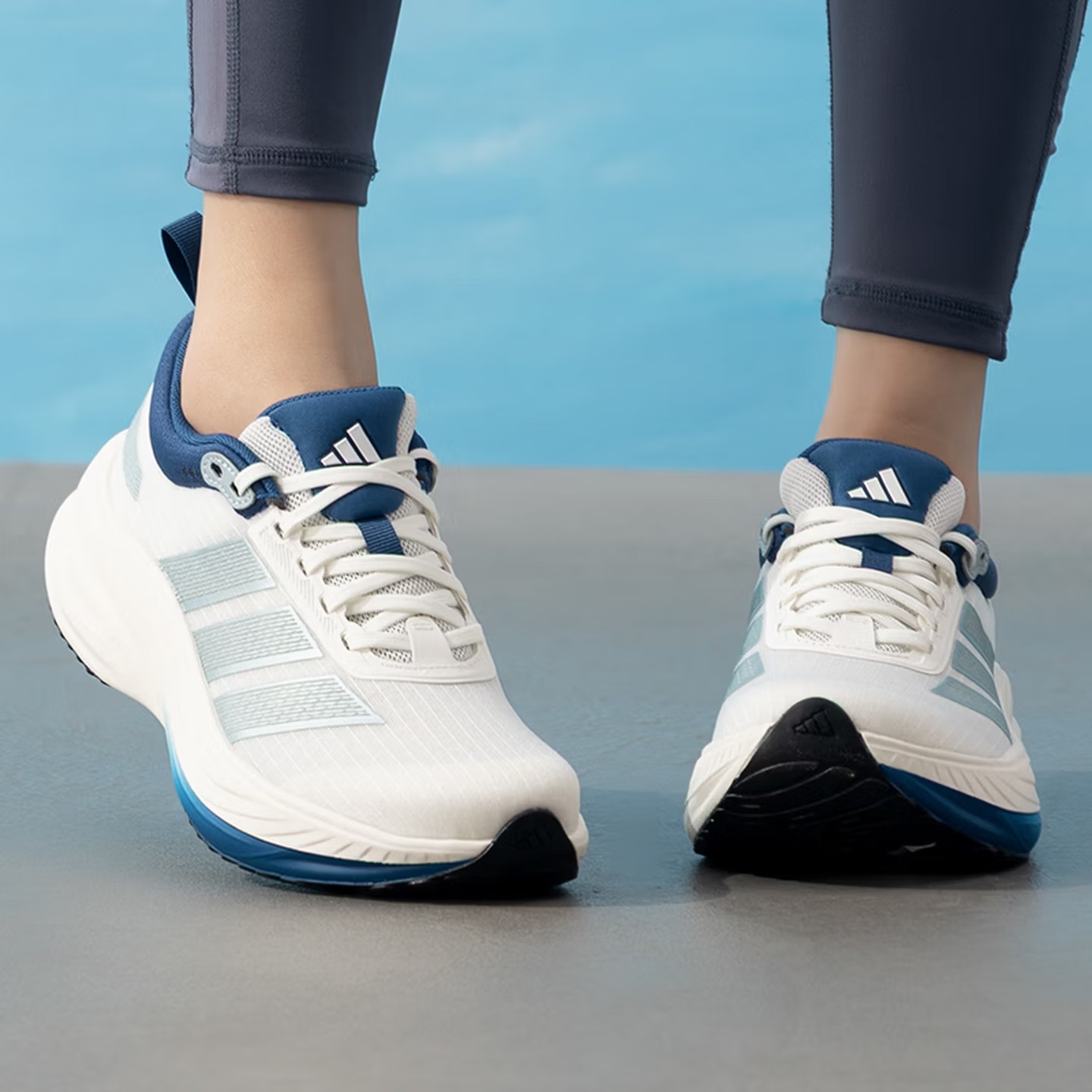 아디다스 CUSHION HALO 남녀 공용 러닝화, 커 - Women'S Accessories Adidas 리뷰 및 가격