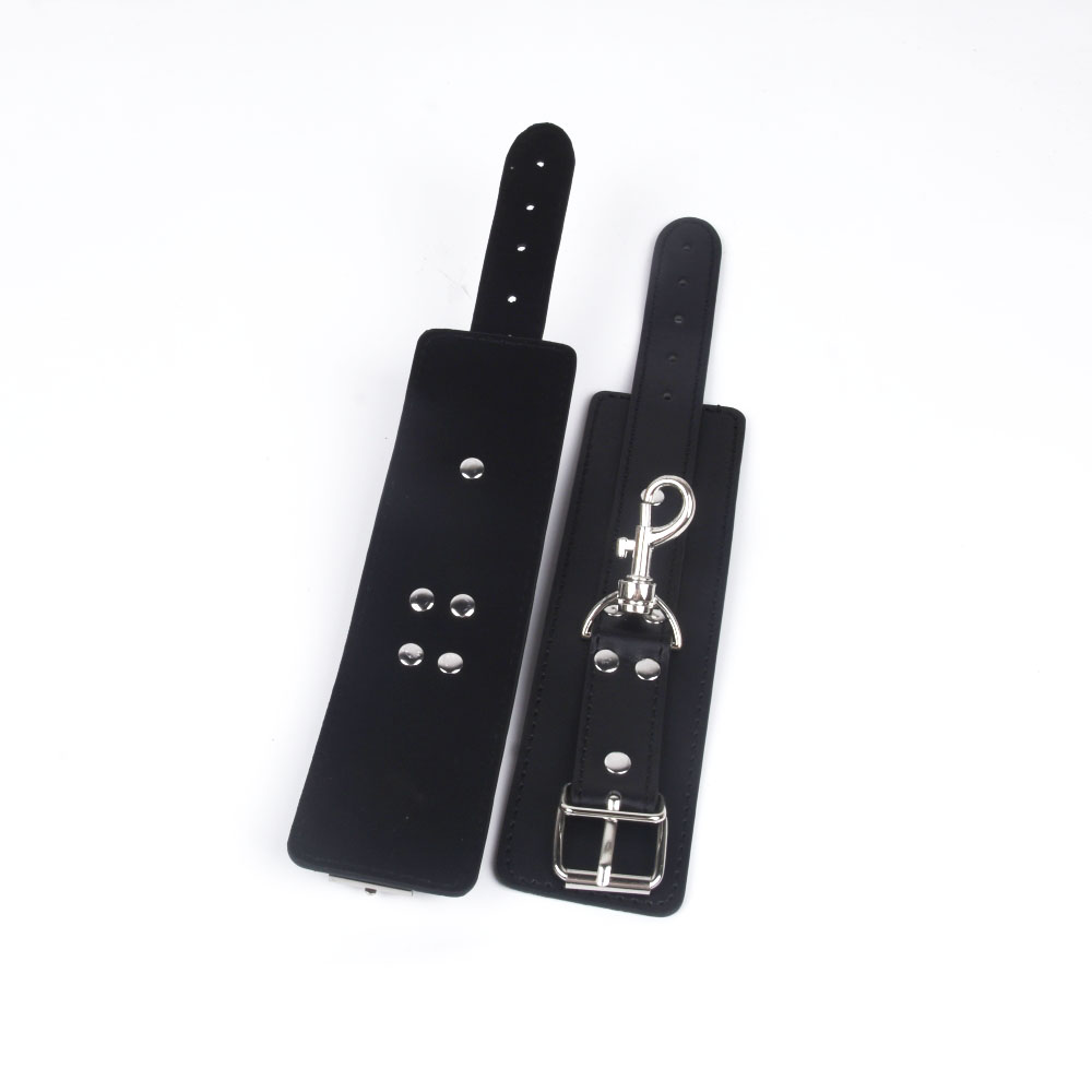 조절 가능한 가죽 수갑 여성 커플용 섹스토이 행 버클  - Women Accessories Combo 리뷰 및 가격